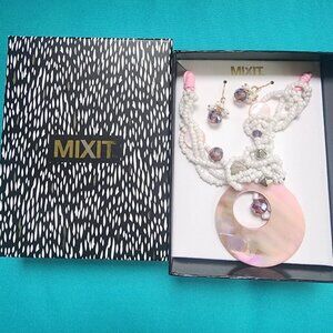 Mixit Jewelry Set Necklace Earrings Women New in Box Pink White